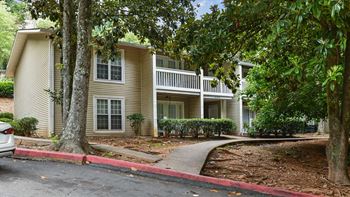 Exterior Landscape at Premier Apartments, Austell, GA, 30168